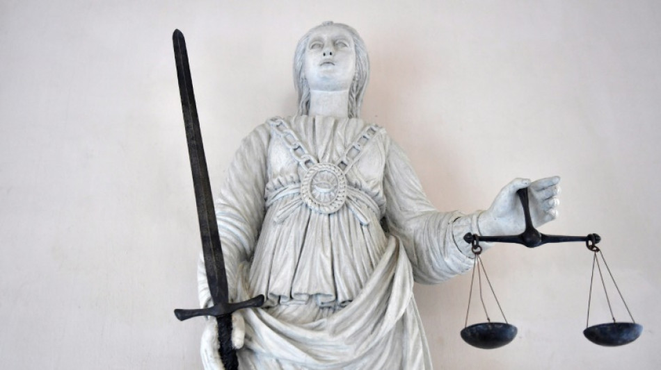 Zu Haft verurteilter Fernsehkoch Schuhbeck bleibt weiter frei