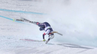 Lindsey Vonn passa por terceira cirurgia ap&oacute;s queda nos Jogos de Inverno