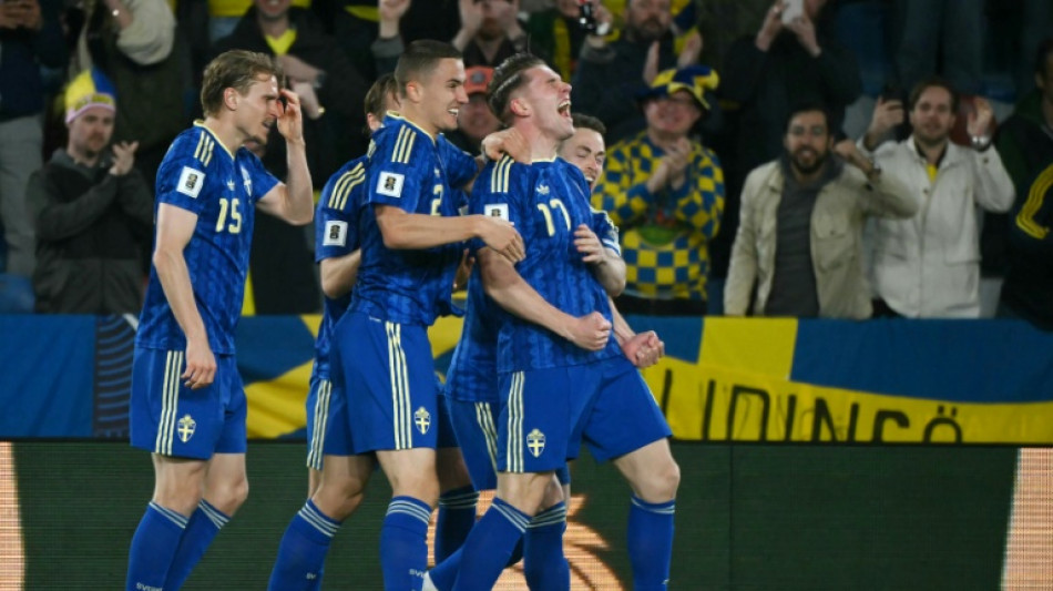 Su&eacute;cia bate Ucr&acirc;nia (3-1) e vai enfrentar Pol&ocirc;nia por vaga na Copa do Mundo
