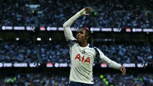 Leeds draw leaves Spurs in relegation peril