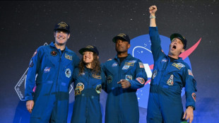 Tripula&ccedil;&atilde;o da Artemis pede unidade na Terra, nosso 'bote salva-vidas'