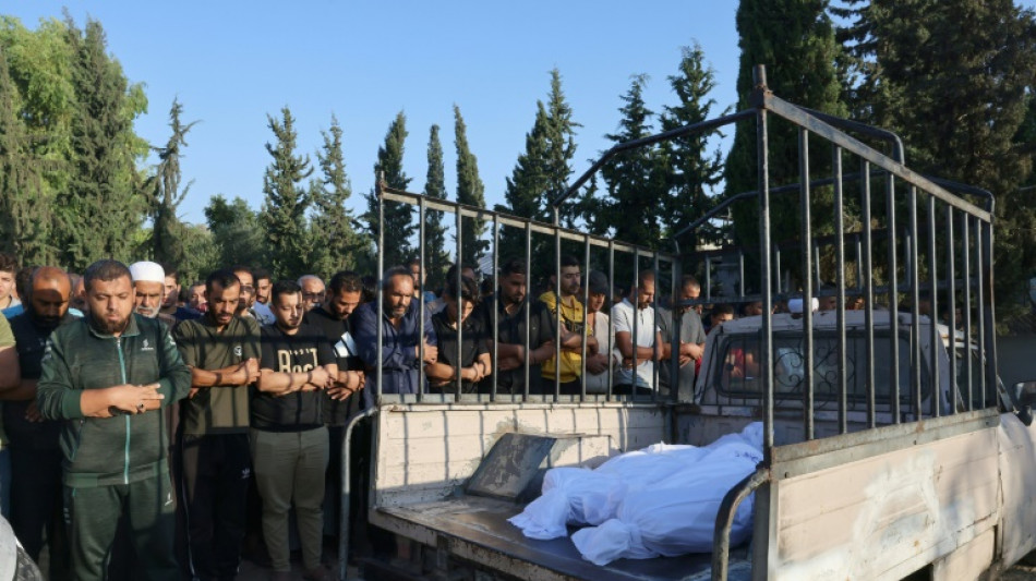 El ej&eacute;rcito israel&iacute; y Ham&aacute;s combaten en una Gaza devastada por bombardeos
