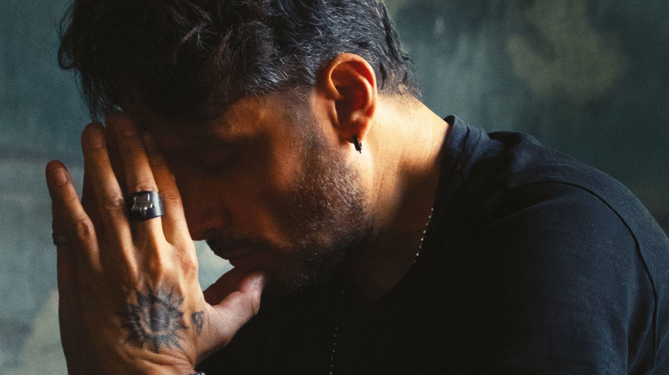 Fabrizio Moro, dal 27 aprile in digitale 'Non ho paura di niente'
