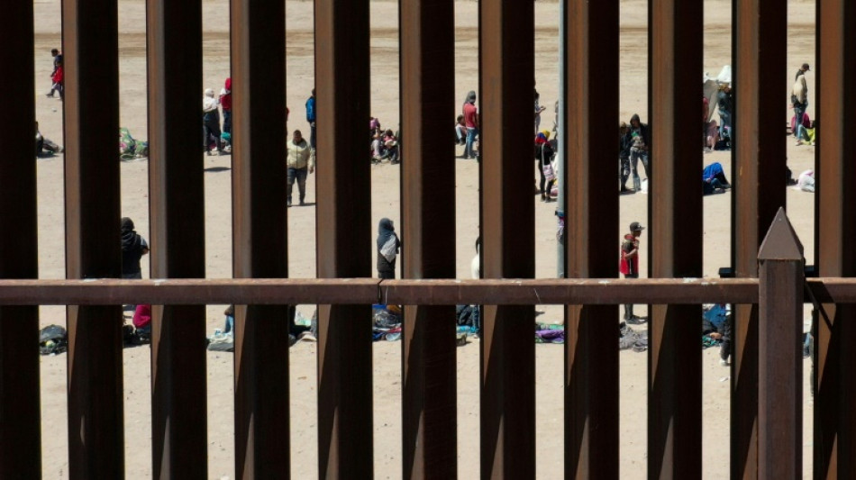 Gobierno de Biden ampliar&aacute; muro en frontera con M&eacute;xico para frenar migrantes 
