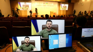 Zelenski cree que hay "decenas de miles" de muertos en Mari&uacute;pol