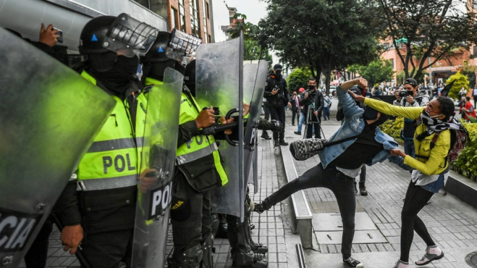 Foro con la extrema derecha espa&ntilde;ola desencadena disturbios en Bogot&aacute;