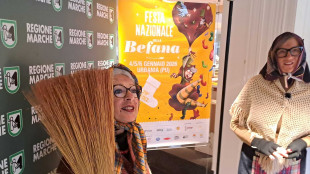 Confcooperative, per la Befana gli italiani spenderanno 2,4 miliardi