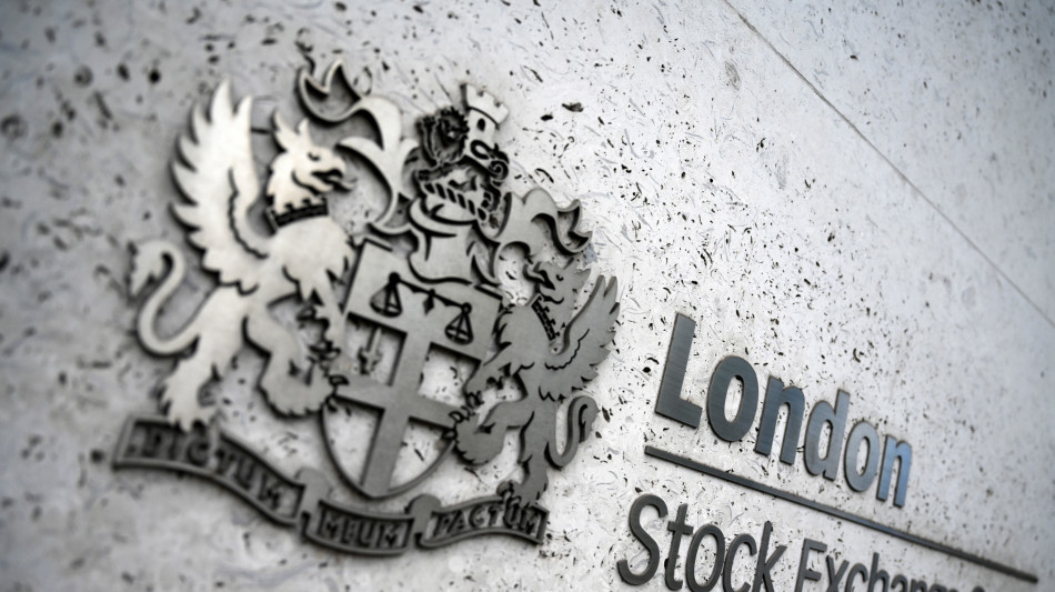 Borsa: l'Europa conclude in crescita, Londra +0,8%