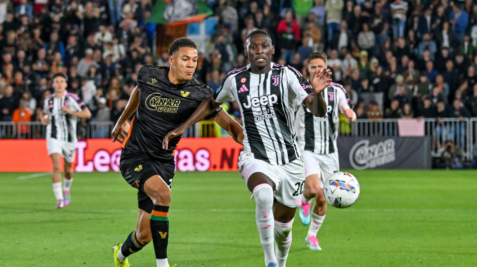 Juve: Comolli, 'Kolo Muani giocher&agrave; il Mondiale per club'