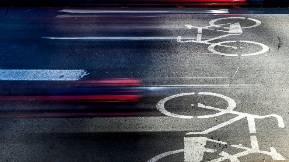 33-j&auml;hriger E-Bike-Fahrer f&auml;hrt in Berlin bei Kontrolle Polizisten um