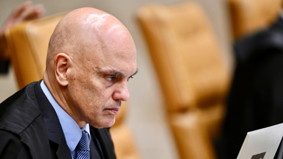 Tras el desafío de Musk, X dice que cumplirá las órdenes judiciales en Brasil