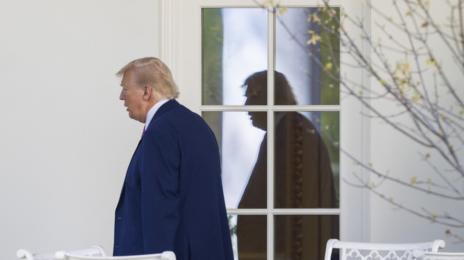 Trump, 'non fa alcuna differenza se gli Usa e l'Iran fanno un accordo'