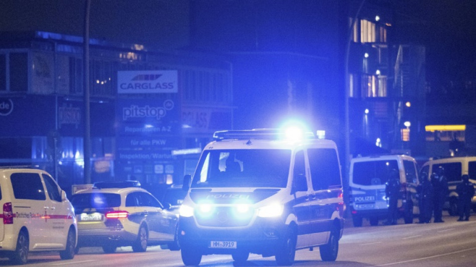 17-j&auml;hriger Autofahrer verletzt auf Flucht vor Polizei mehrere Menschen in Berlin