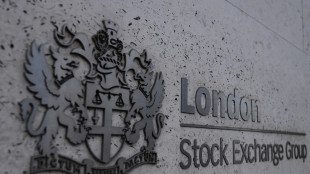 Borsa: l'Europa conclude cauta, Londra +0,2%
