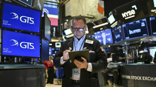 Wall Street bascule dans le rouge à une heure de la clôture