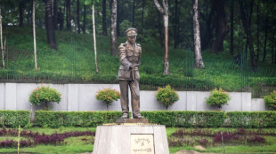 Birmanie: les statues du h&eacute;ros de l'ind&eacute;pendance Aung San se volatilisent discr&egrave;tement
