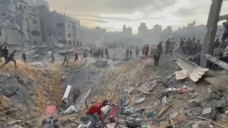Israel bombardea campo de refugiados en Gaza, para eliminar a un l&iacute;der de Ham&aacute;s
