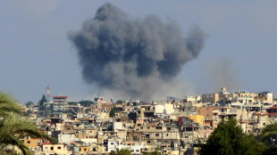 Raids meurtriers isra&eacute;liens contre des fiefs du Hezbollah au Liban, frappe sur Lattaqui&eacute; en Syrie