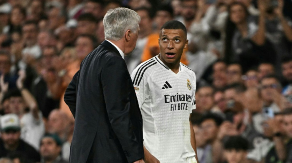 Mbapp&eacute; sofre les&atilde;o 4 dias antes de cl&aacute;ssico contra Atl&eacute;tico de Madrid