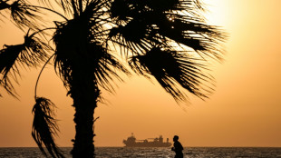 Iran targets Bahrain and Kuwait after renewed US strikes