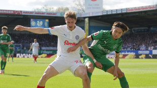 Machino macht Kiel Hoffnung: Spektakulärer Sieg gegen Gladbach