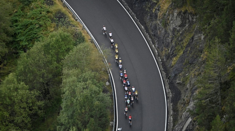 Cuatro detenidos por intentar sabotear la Vuelta a Espa&ntilde;a 