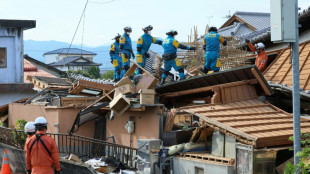 Japan quake toll hits 30 as survivors struggle in heat