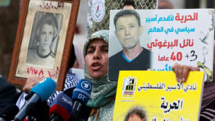Familias palestinas esperanzadas en un canje de prisioneros por rehenes de Ham&aacute;s