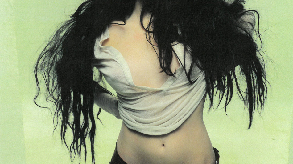 Angelica Bove, 'un privilegio cantare la mia inquietudine e solitudine'