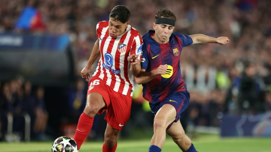 La UEFA rechaza la queja del Barcelona por la mano no pitada al Atl&eacute;tico