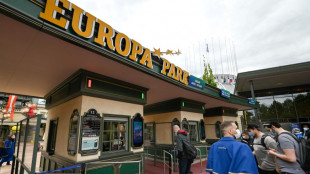 Brand im Europa-Park Rust ausgebrochen - Alle Besucher von Gel&auml;nde geleitet 