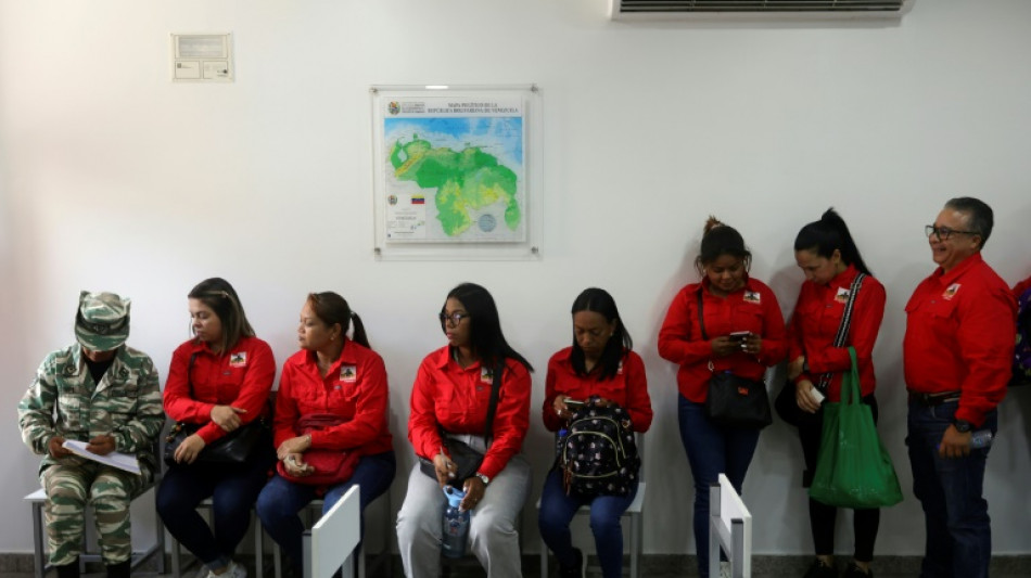 "La Patrie nous appelle": le Venezuela enrôle dans la milice pour faire face aux menaces américaines