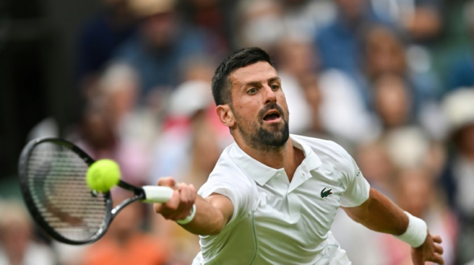 Wimbledon: Djokovic r&eacute;ussit une entr&eacute;e ma&icirc;tris&eacute;e