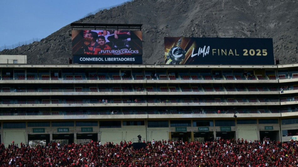 Bruno Henrique e Danilo serão titulares no Flamengo; Carlos Miguel confirmado no gol do Palmeiras
