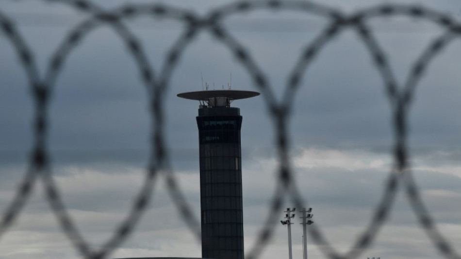 Des dizaines de milliers de vacanciers affectés par une grève des aiguilleurs du ciel