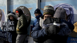 Ju&iacute;za federal avalia suspender campanha da pol&iacute;cia migrat&oacute;ria em Minneapolis