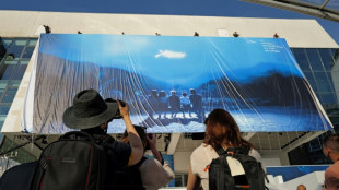 Mar&eacute; do movimento franc&ecirc;s #MeToo irrompe no Festival de Cannes