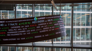 Borsa: Europa in ordine sparso, scivola Parigi, Milano -0,1%