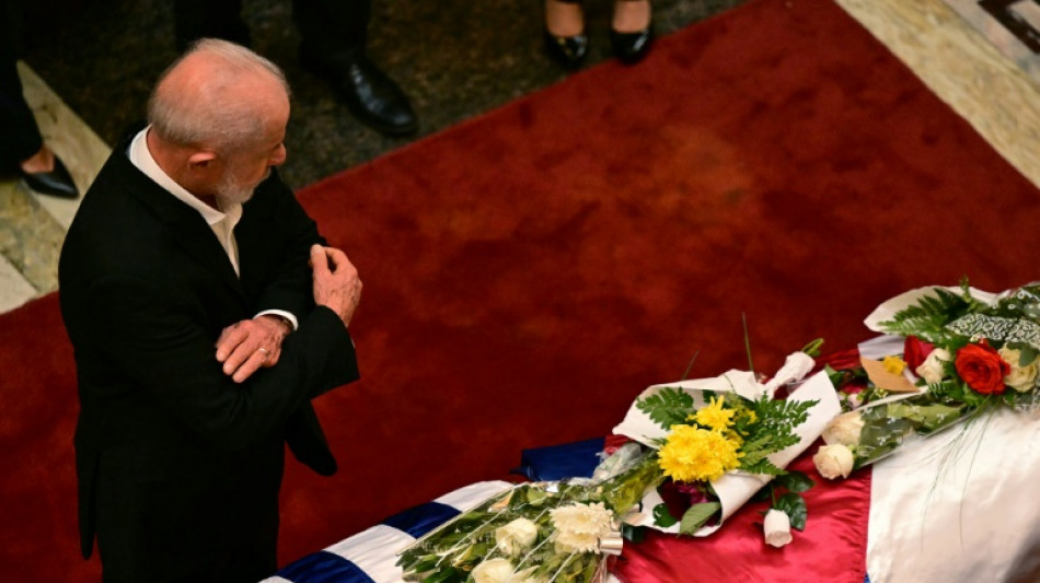 Les adieux à "Pepe Mujica se poursuivent en présence des présidents Lula et Boric