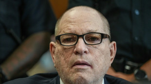 Harvey Weinstein &eacute; condenado a 15 anos de pris&atilde;o ap&oacute;s repeti&ccedil;&atilde;o de julgamento por agress&atilde;o sexual