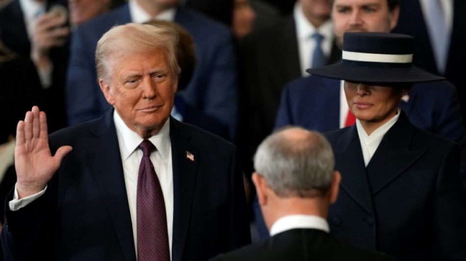 Donald Trump promet de passer &agrave; l'offensive sur les droits de douane