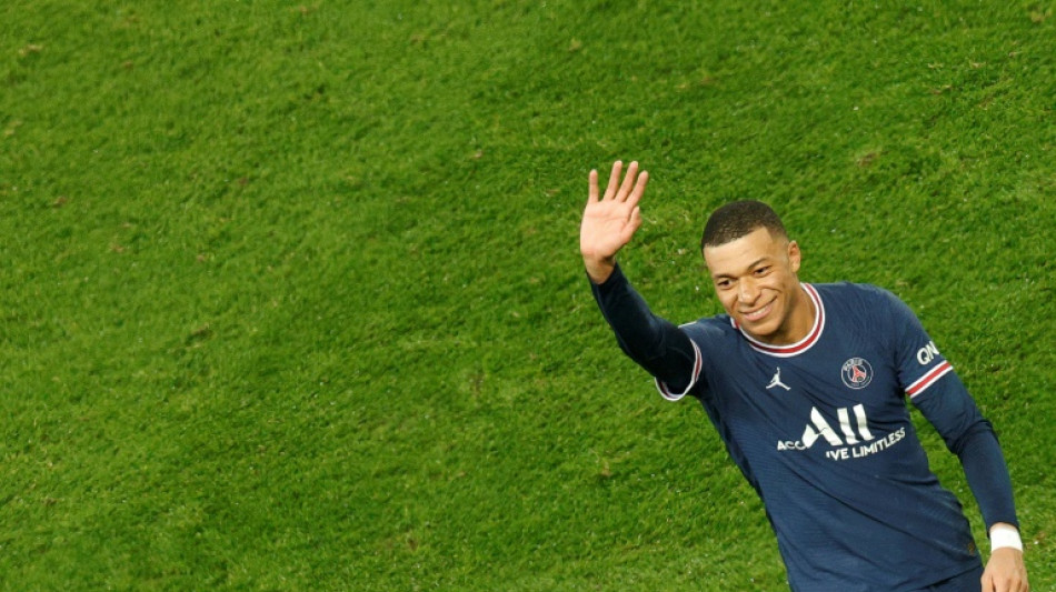 C1: Mbapp&eacute; et le PSG marquent les esprits, Messi marque le pas