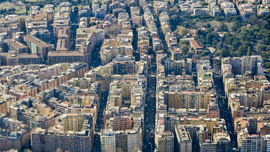 Confedilizia, 82% degli italiani vive in case di propriet&agrave;, pesa invecchiamento