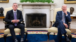 Biden e republicanos chegam a acordo de princ&iacute;pio para evitar default da d&iacute;vida 