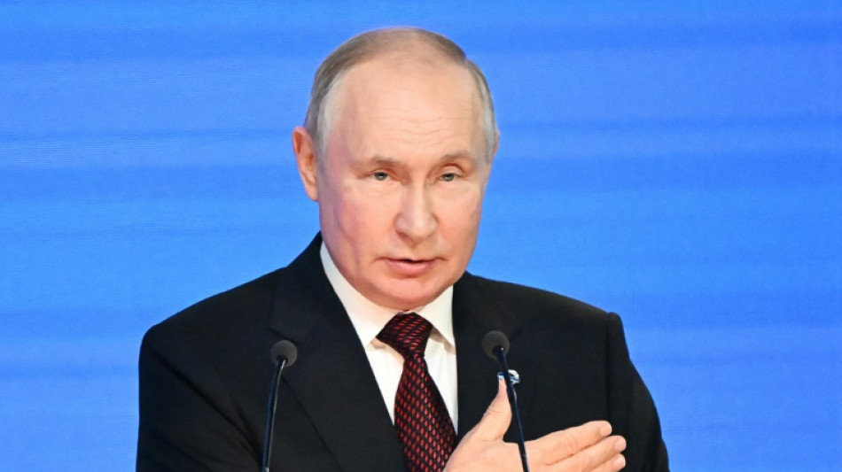 Rusia tiene la misi&oacute;n de construir "un nuevo mundo", afirma Putin