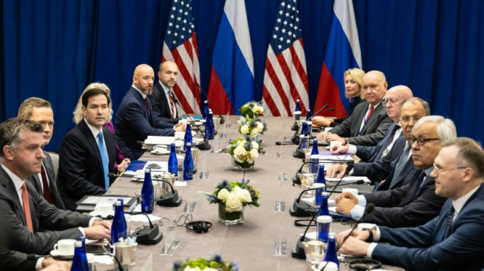 Rubio urge a Lavrov a detener la "matanza" rusa en Ucrania