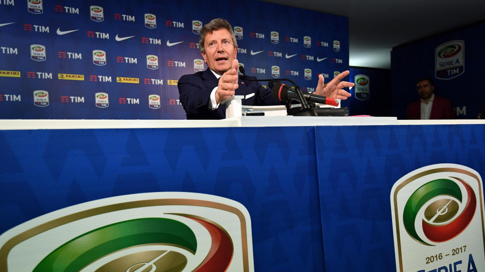 Calcio: Simonelli, il tempo per gli stadi sta scadendo
