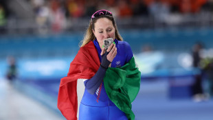 Milano Cortina: Lollobrigida vince, poi chiama il figlio a casa per Carnevale