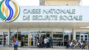 Apr&egrave;s des ann&eacute;es d'impay&eacute;s, les retrait&eacute;s gabonais esp&egrave;rent enfin toucher leurs pensions