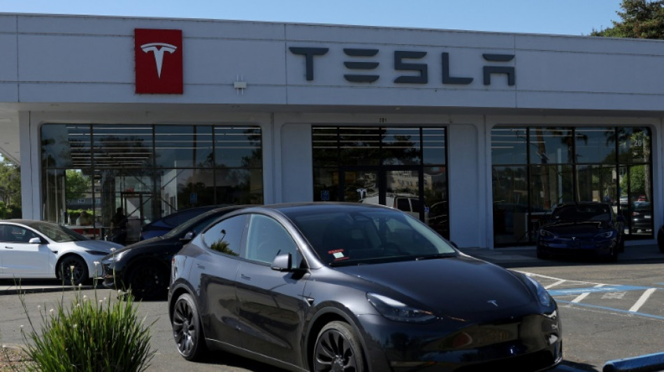 L'action du groupe Tesla d'Elon Musk, soutien de Trump, bondit de 15% dans les &eacute;changes d'avant-s&eacute;ance